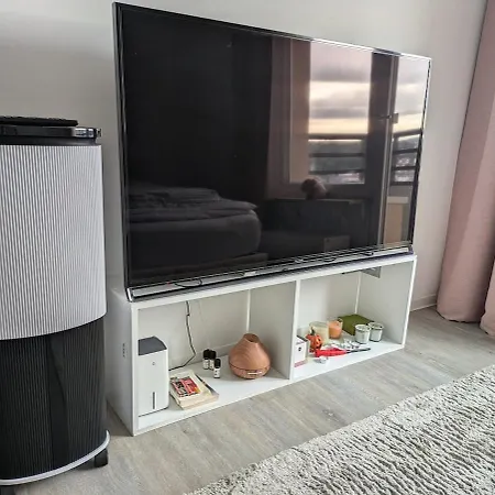 Near Train Station דירה *