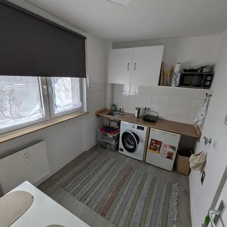 Near Train Station דירה