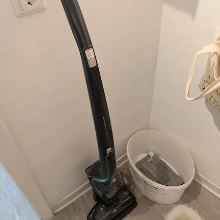 Near Train Station דירה *